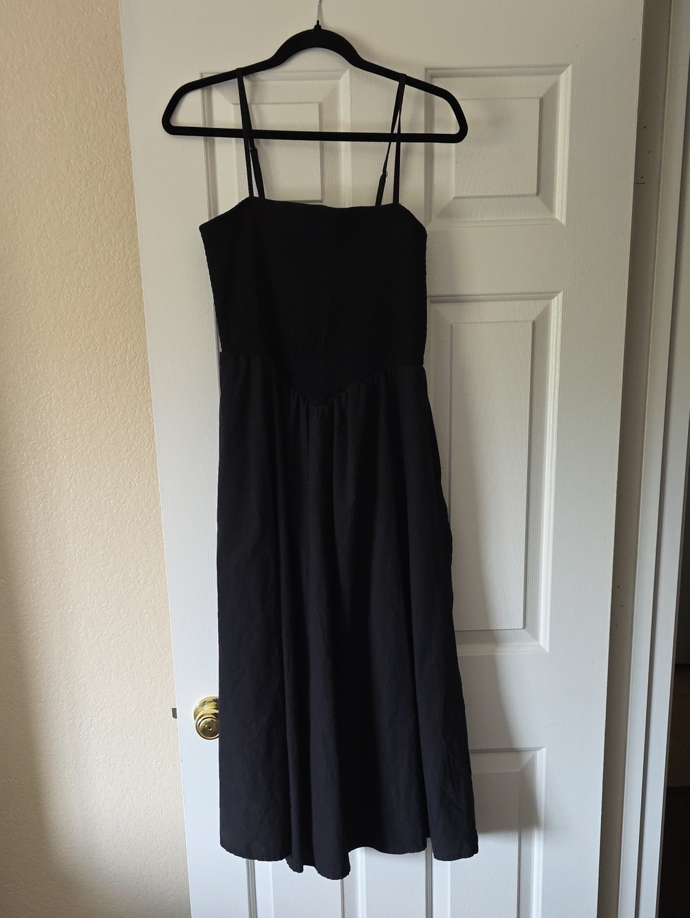 Japna Black Spaghetti Strap Midi Dress